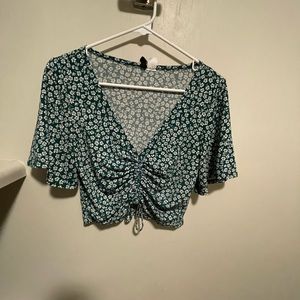 Synch and cropped shirt